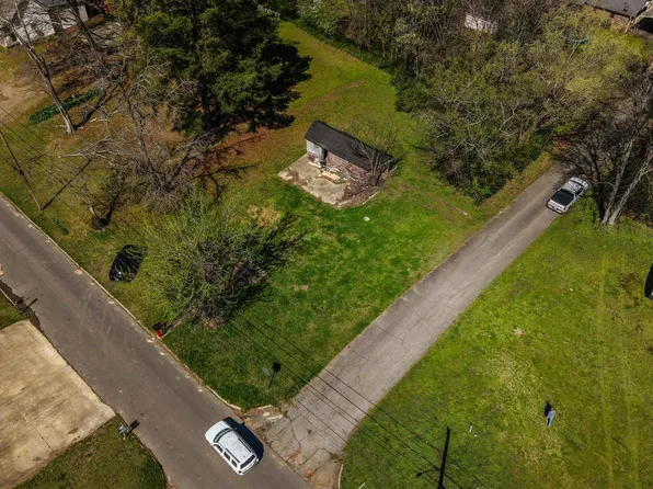 400 W Bennett St, Morrilton, AR 72110