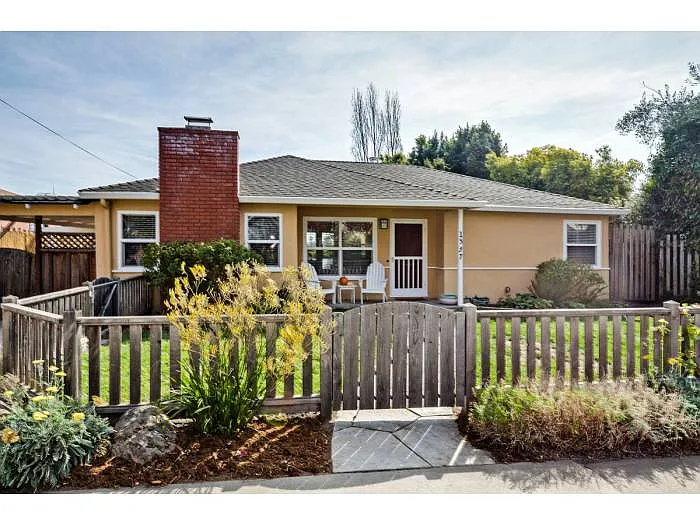 1537 Escalona Dr photo 1