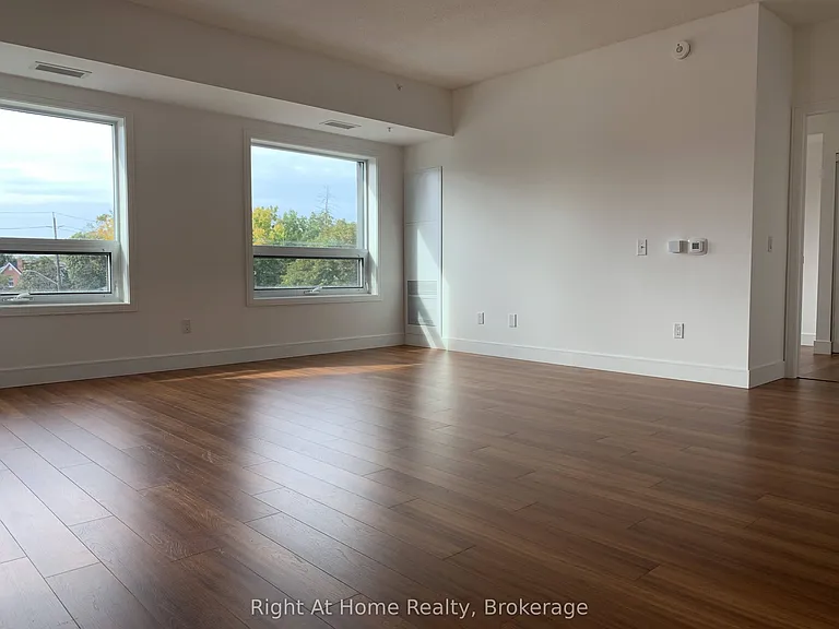 1 Wellington St #308 — Photo 14