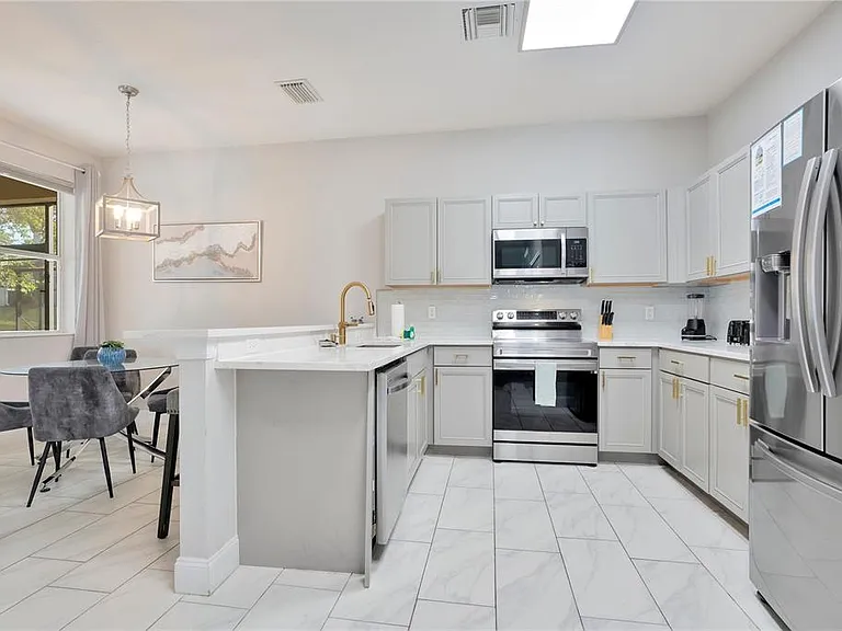 544 Pineloch Dr — Photo 8