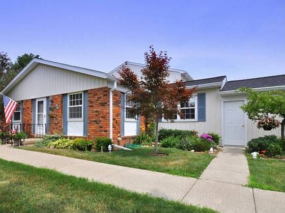 1st image of 20268 Longwood Ct