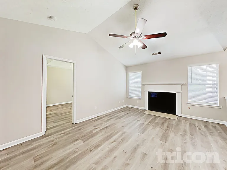 290 Plantation Blvd — Photo 3