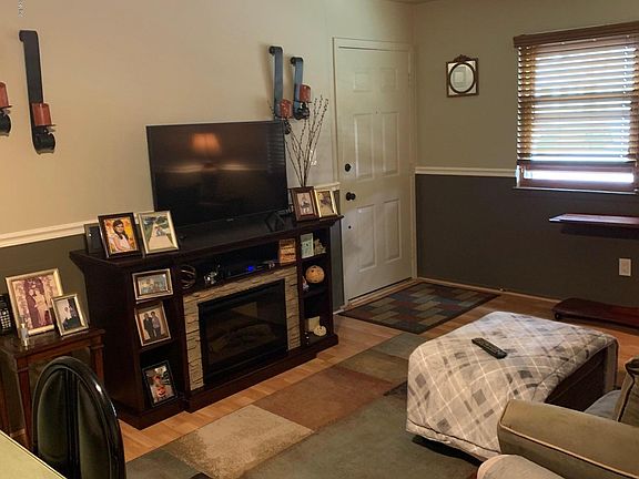 3rd image of 221A Katan Ave #A