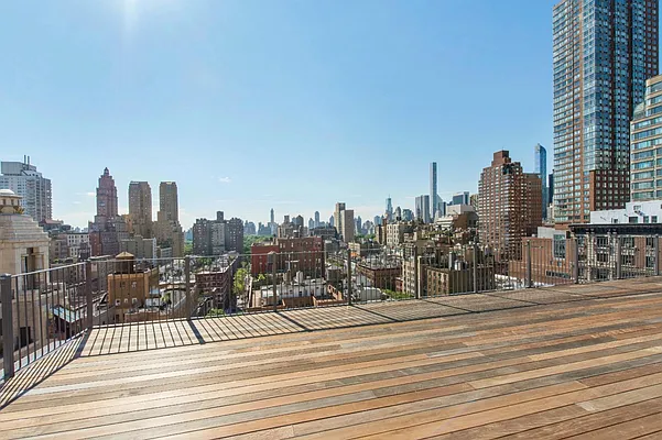 Rented by Keller Williams NYC | media 68