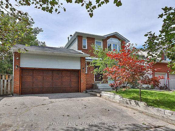 2nd image of 2500 Lloyd St