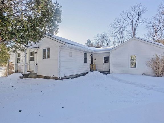 2nd image of 16 Knightville Dam Rd