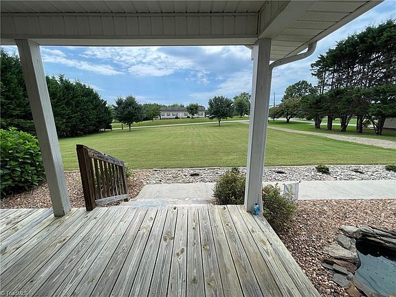 4th image of 3278 Rock Creek Rd