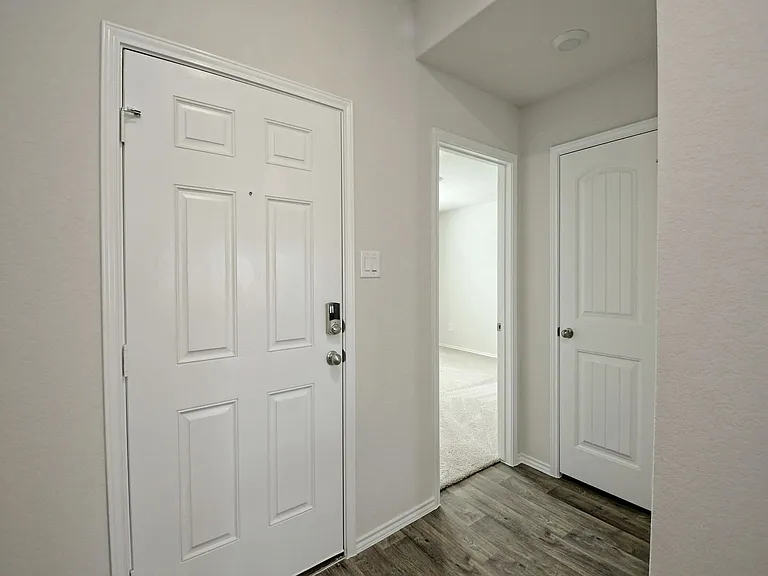 771 Monarch Dr — Photo 7