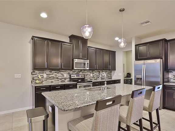 5th image of 2101 Lake Waters Pl