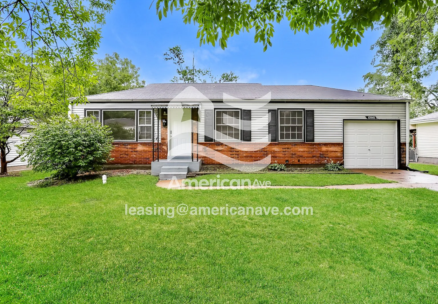 3 bed, 1.0 bath, 912 sqft, $1,330 — Photo 1