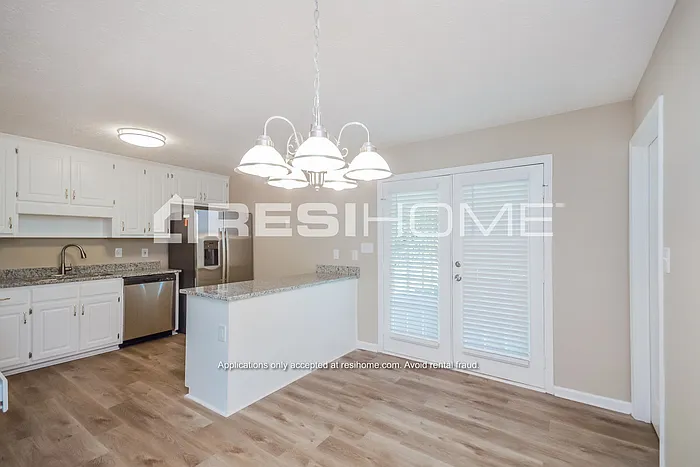 138 Floresta Dr — Photo 6