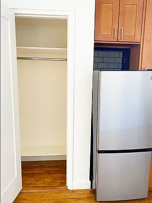 Rented by Waverly Realty Associates | media 10