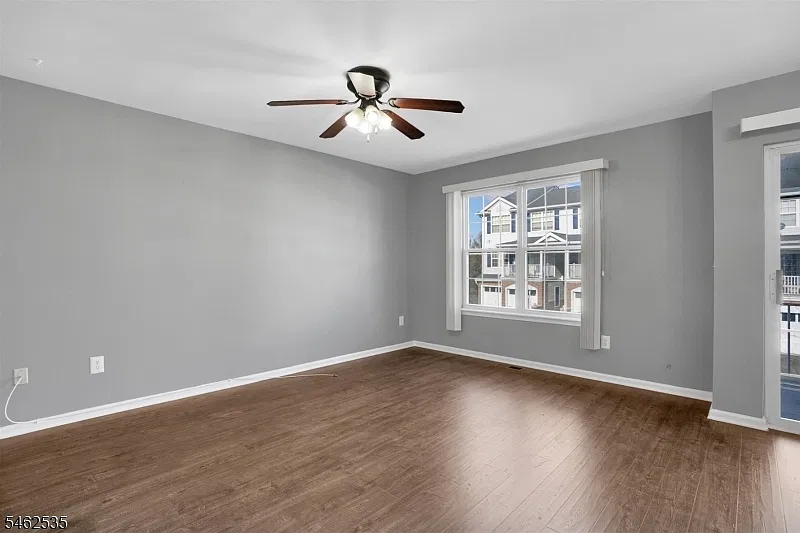 2 bed, 1.5 bath, $2,800 — Photo 4
