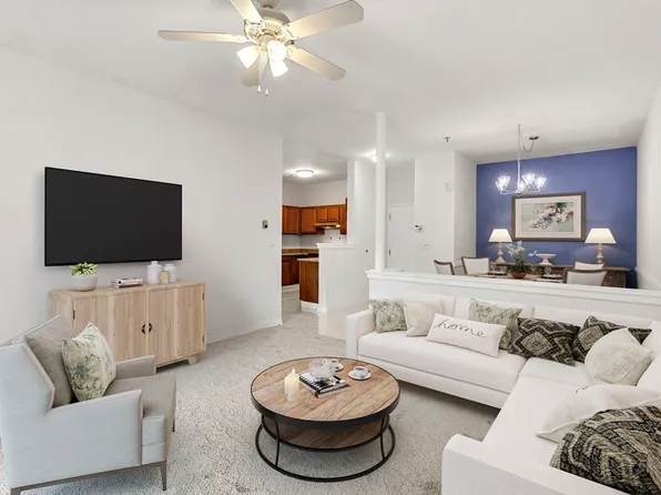 38 Carter St APT 105, Everett, MA 02149