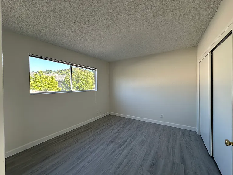 656 E Le Mar Park Dr #D — Photo 20