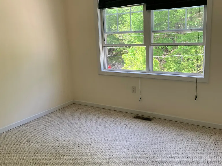 158 Summit St #158 — Photo 7