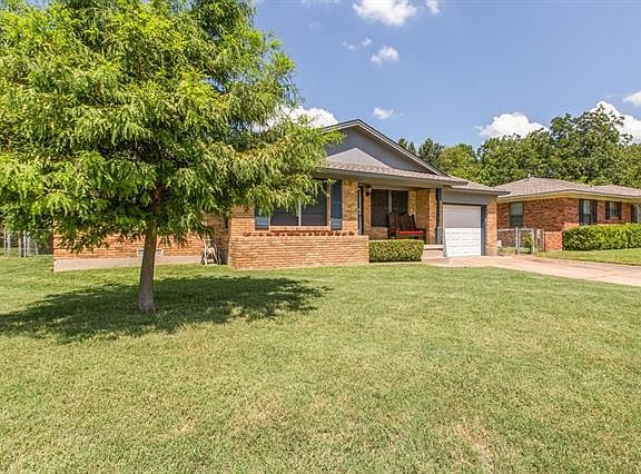 2nd image of 312 Hilltop Ln