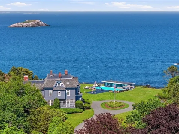 374 Nahant Rd, Nahant, MA 01908