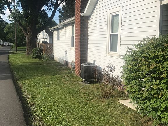2nd image of 3635 Main St