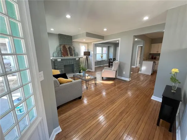 4008 S Benton Ave, Kansas City, MO 64130