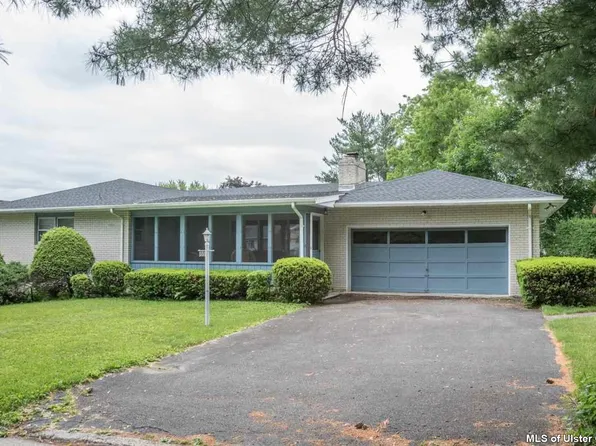 80 Westbrook Pl, Kingston, NY 12401