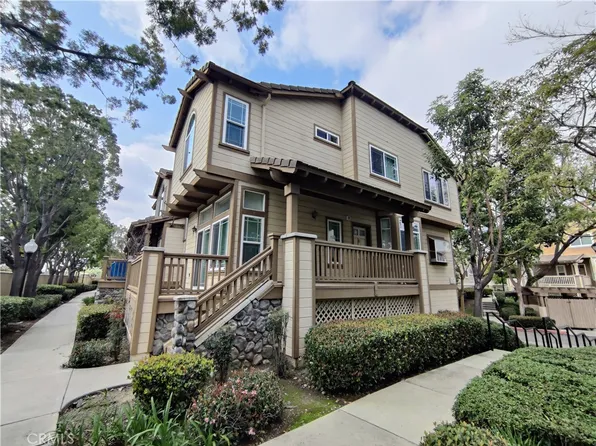 511 N Pageant Dr Unit F, Orange, CA 92869