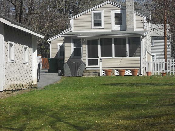 2nd image of 28 E Market St