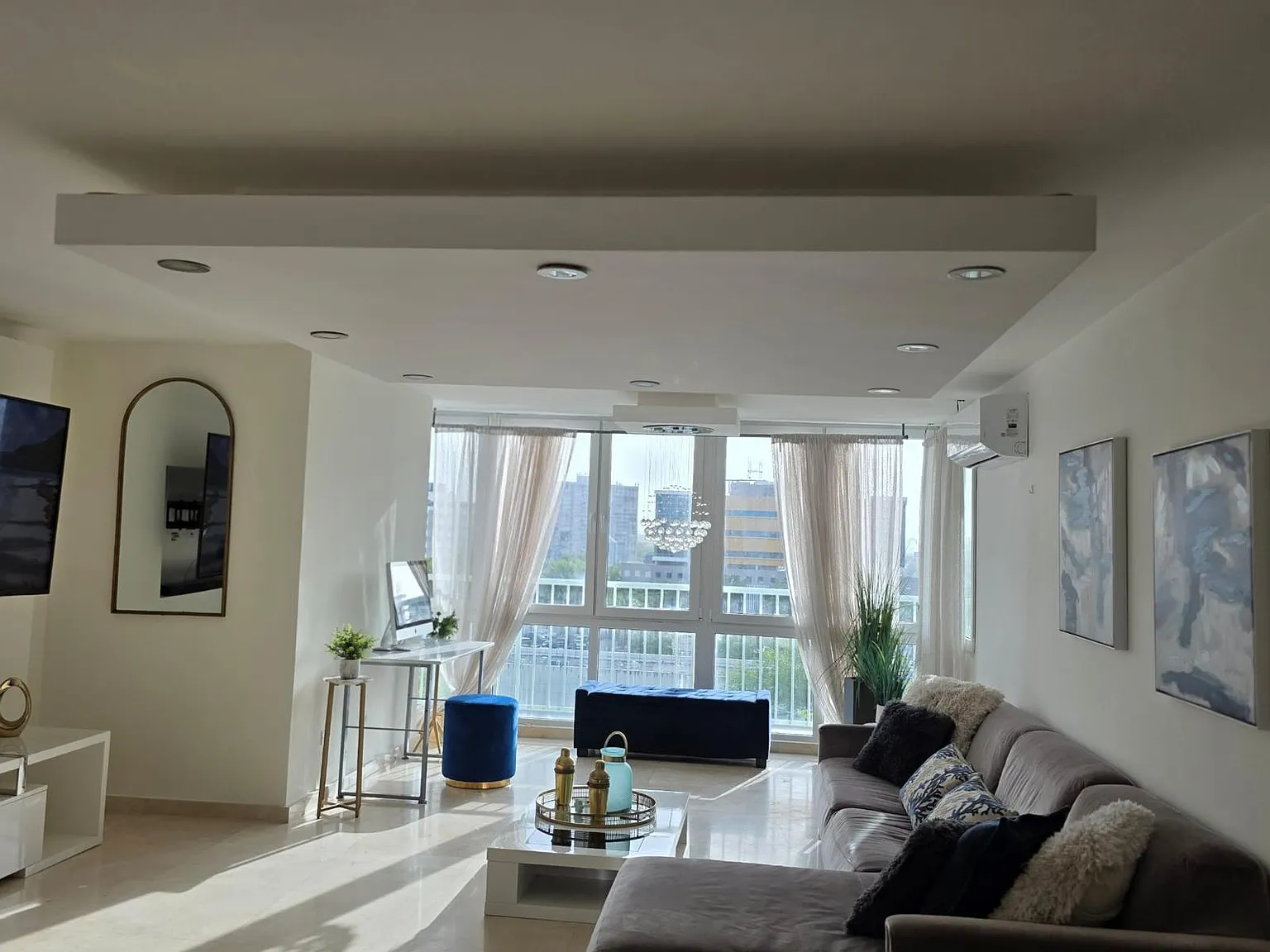 2 bed, 1600 sqft, $4,500 — Photo 4