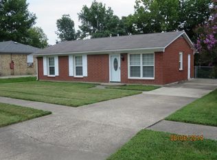9716 Cedar Lake Dr, Louisville, KY 40291