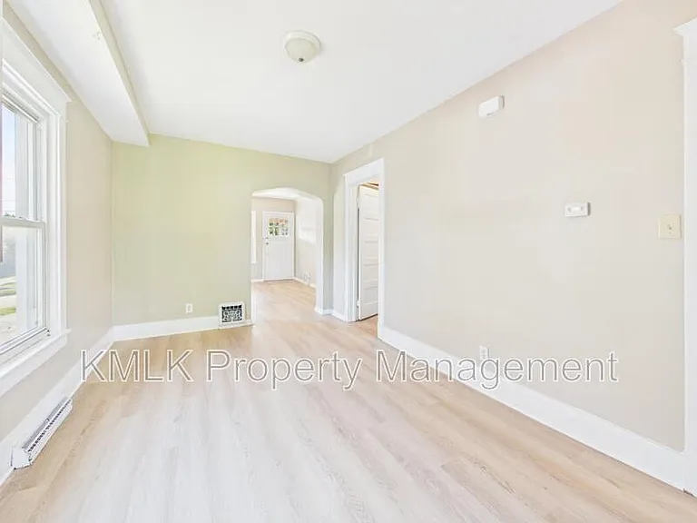 49 Prospect St — Photo 9