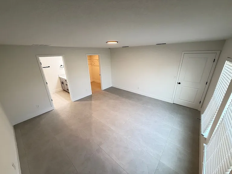 2614 Palomar Ave SE — Photo 20