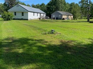 30 Marie Ln, Chelsea, ME 04330