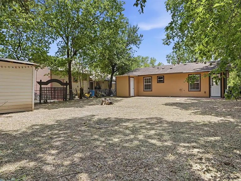 6802 Villita Avenida St — Photo 35