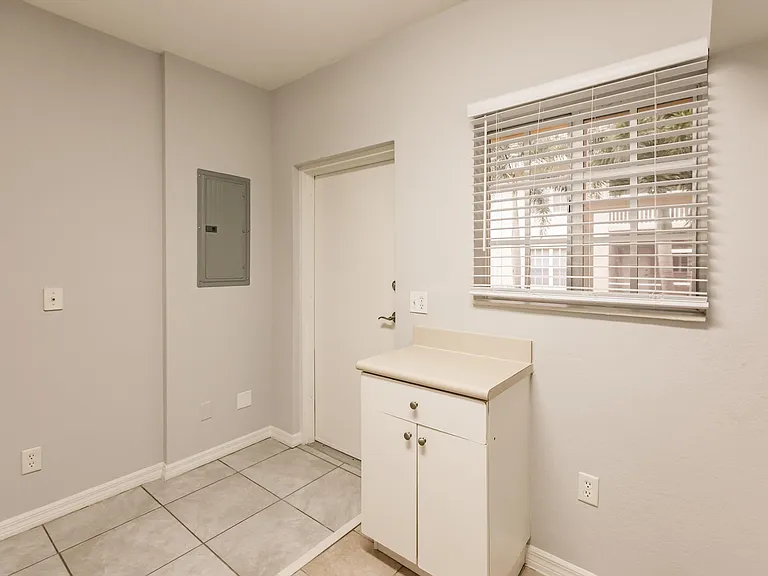 8416 Bernwood Cove Loop #1609 — Photo 8