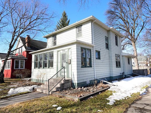 2nd image of 702 Cottonwood St