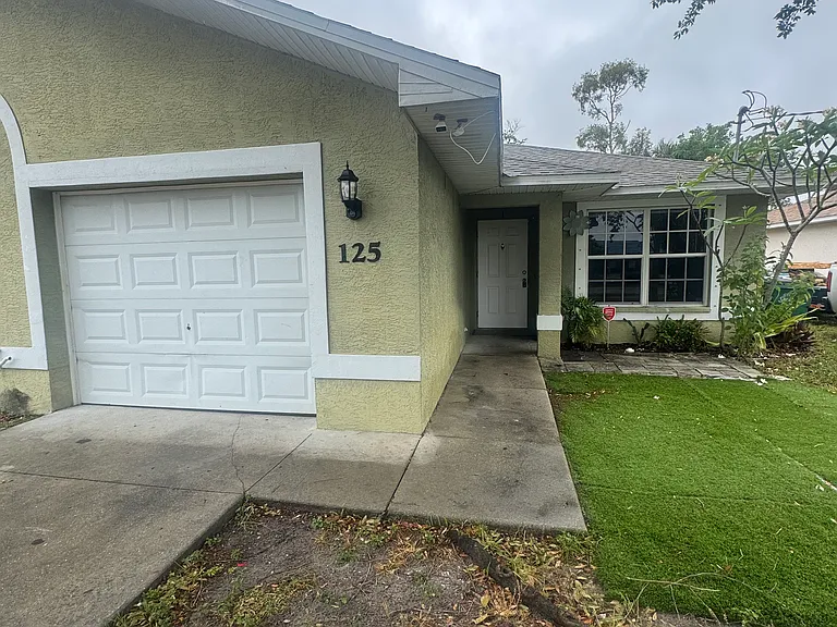 123 SE 24th Ave #125 — Photo 9