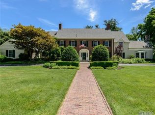 19 Westbury Rd, Garden City, NY 11530