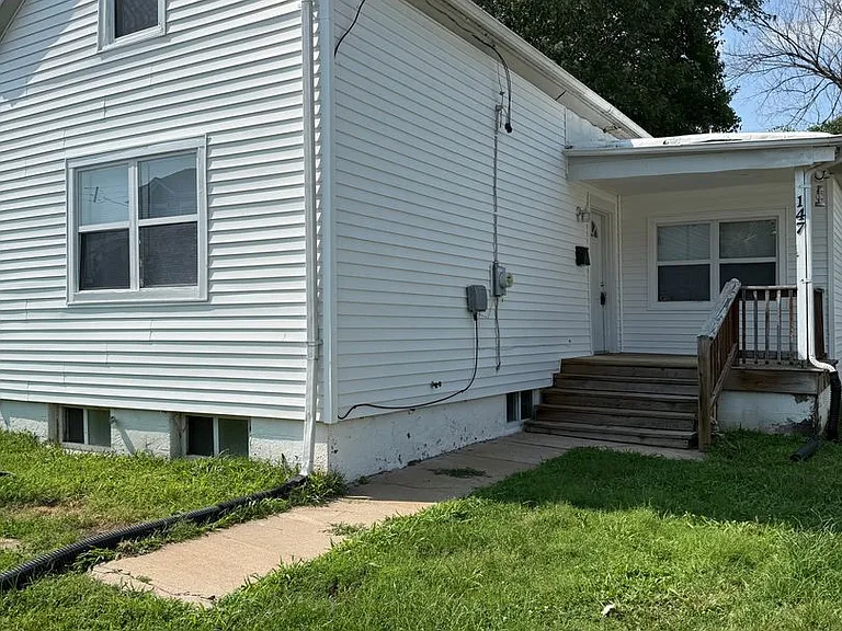 147 E Etta Ave — Photo 1