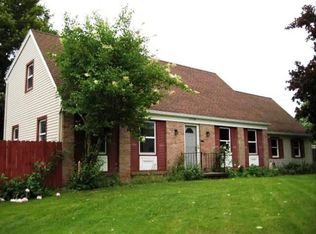 1379 Mertensia Rd, Farmington, NY 14425