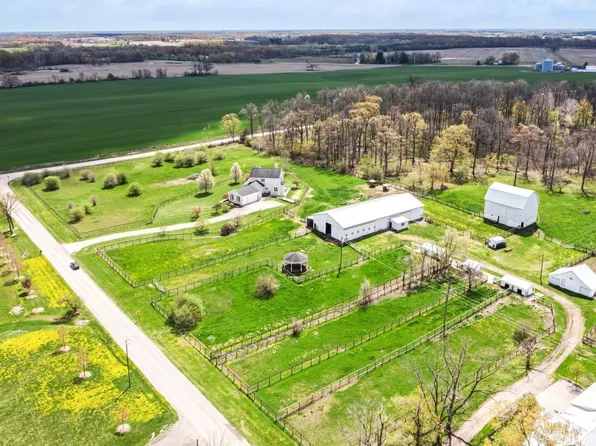 9795 Fisk Rd, Clinton, MI 49236