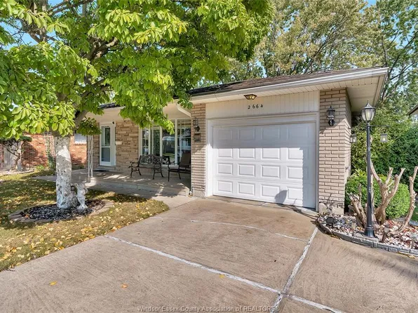 2664 Rivard Ave, Windsor, ON N8T 2H5