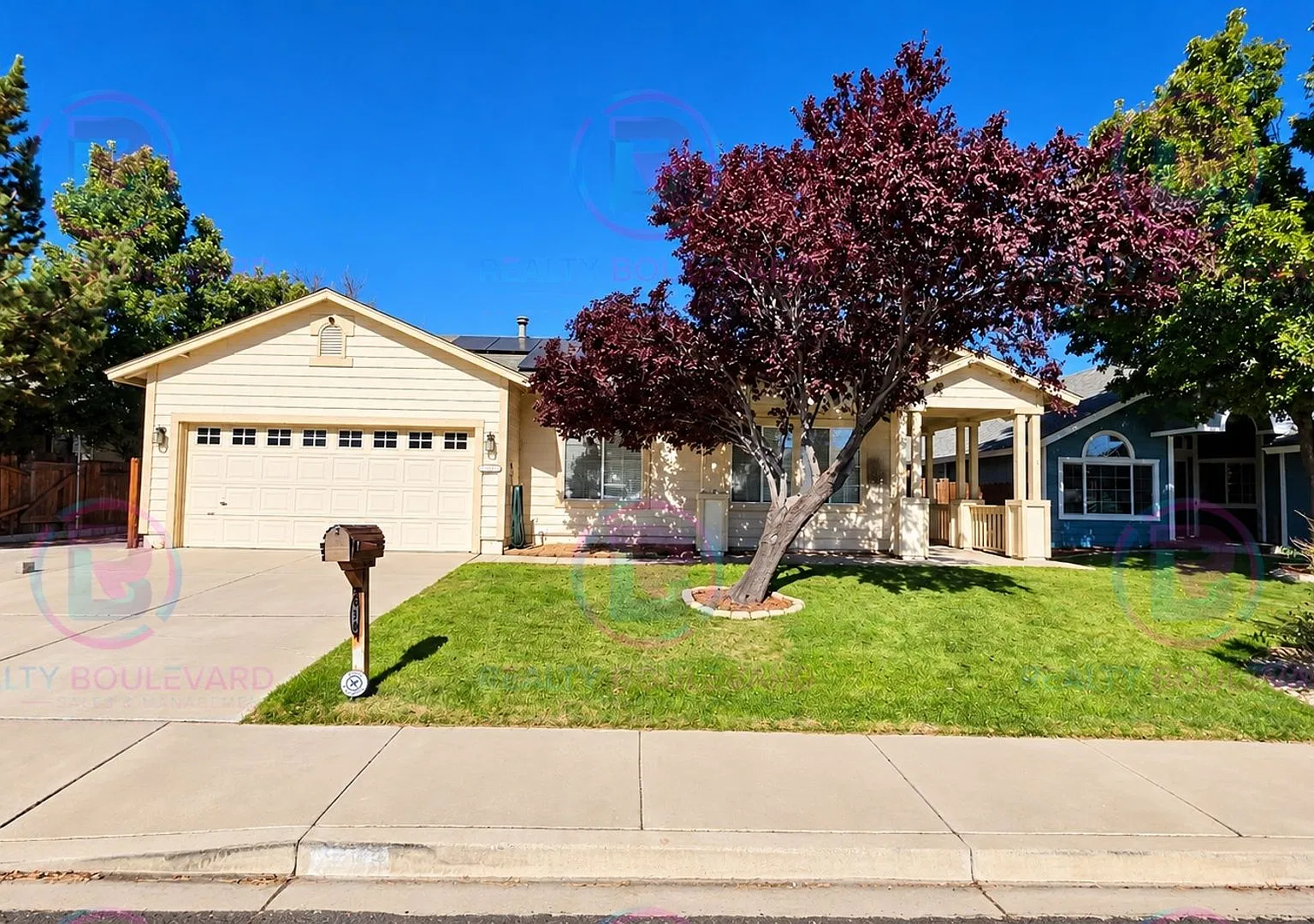 You will absolutely love what this home has to offer! — Photo 1