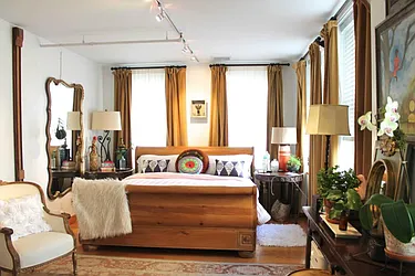 Rented by Level Group