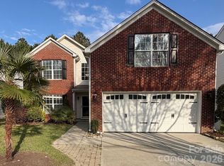 512 Red Oak Ct, Tega Cay, SC 29708