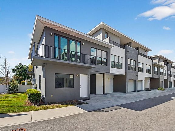 3rd image of 8706 Palm Ranches Pl