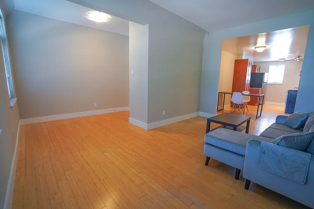 2 bed, 697 sqft, $1,795 — Photo 3