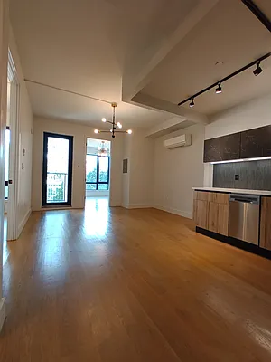 Rented by City Vista Inc | media 3