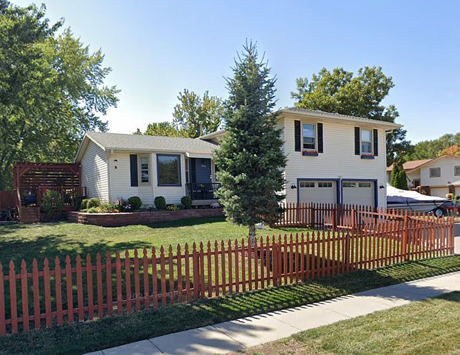 1st image of 931 W Harvest Dr