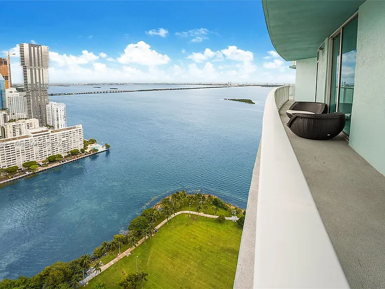 1900 N Bayshore Dr #3904 — Photo 2
