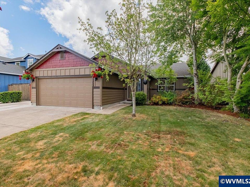 1st image of 3802 Somerset Dr NE